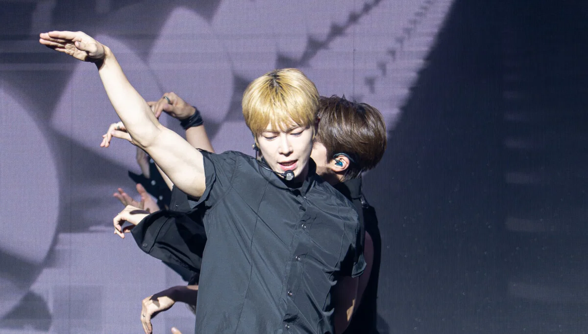 SF9 bei der Präsentation des Albums Tenacity in Seoul