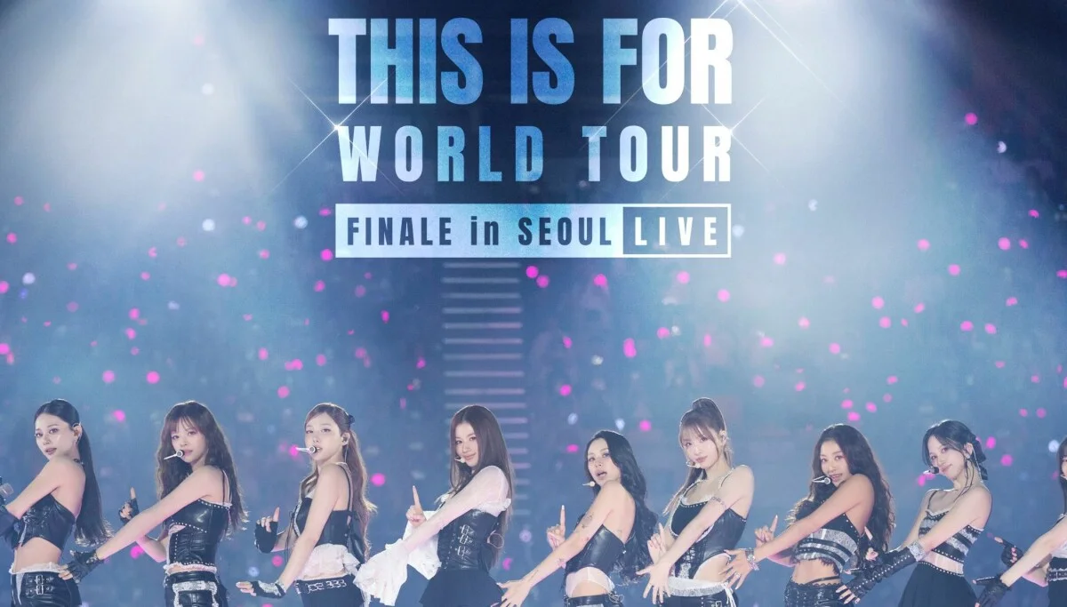 TWICE auf dem offiziellen Motiv zur This Is For Live-Vinyl