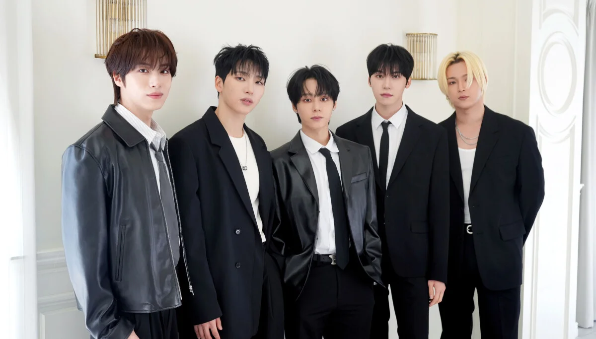 ONEUS auf einem offiziellen Motiv zur EP First Light